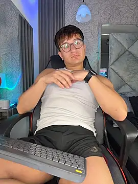 Hassbyd Chat XXX live