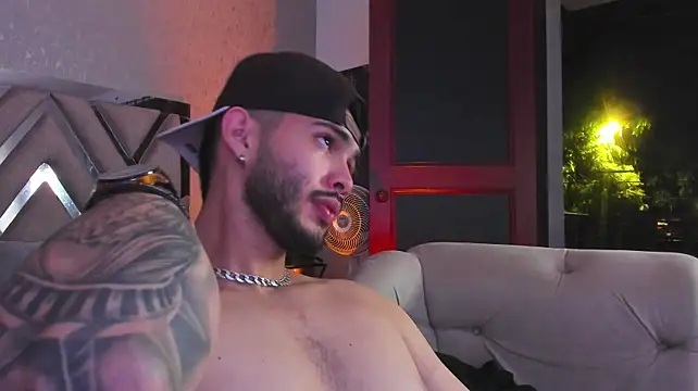 Онлайн чат XXX Vincentblack
