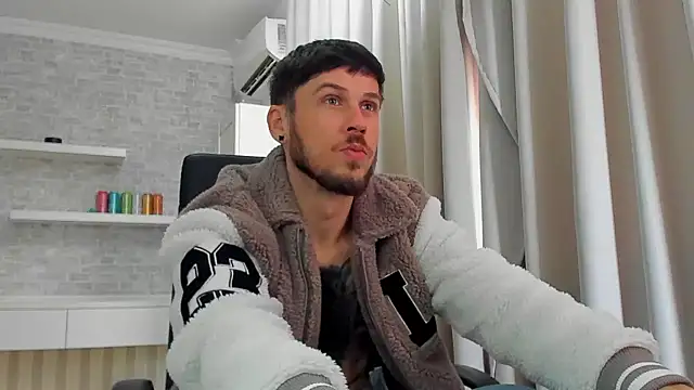 Živý XXX chat JonahShaw