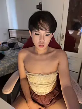Živý XXX chat Plaxxxtique