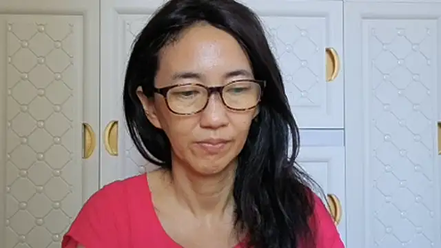 ClitGodess XXX чат на живо