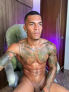 XXX chat uživo modela blackboy-strong