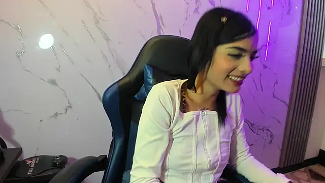 Czat XXX na żywo – honeyluxe_