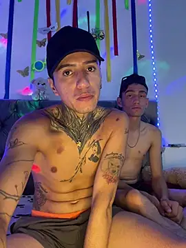 Chat XXX en directo de Camilo_Tattoo