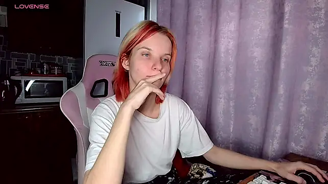 Онлайн чат XXX Madelaineses