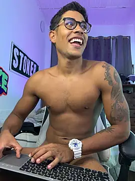 Chat XXX en directo de Jackson_stone