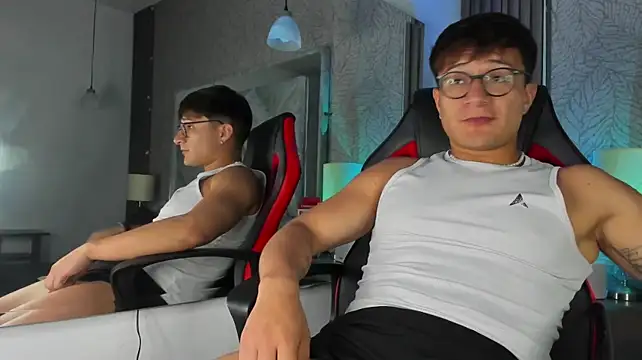Hassbyd live XXX chat