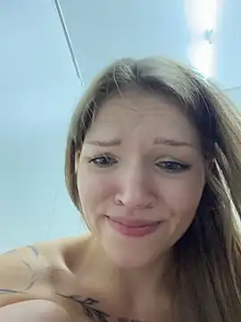 StreetSquirt – Naživo XXX chat