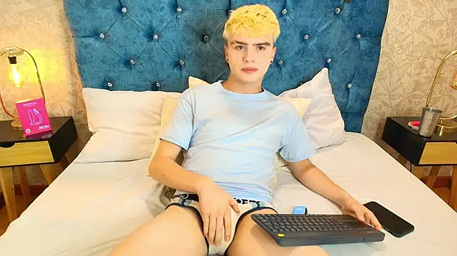 Chat +18 de Ian_Stone ao vivo