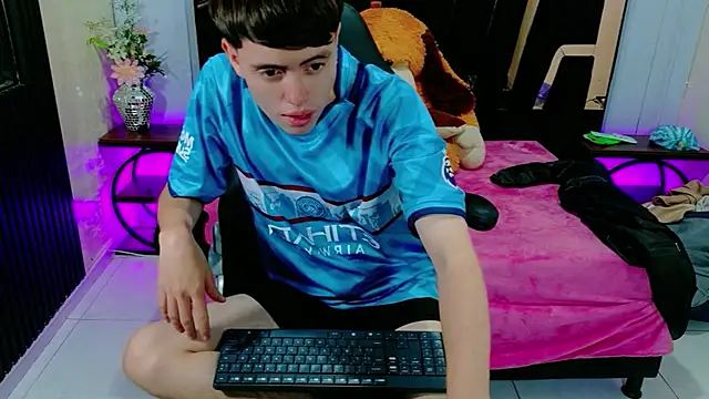 Онлайн чат XXX Brian_Montes