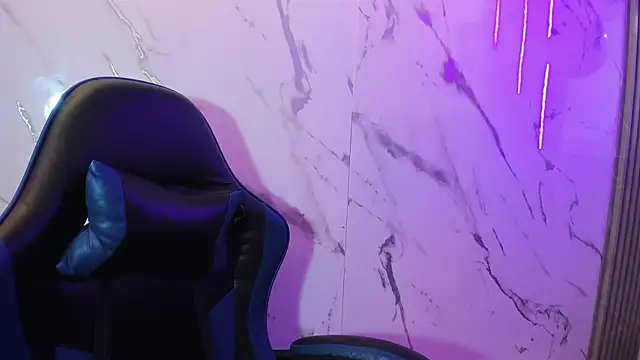 Chat +18 de honeyluxe_ ao vivo