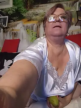 QueenPammy1 Chat XXX in diretta