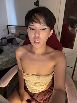 Plaxxxtique Adlı Modelin Canlı XXX Sohbeti