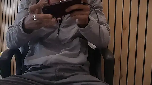 PouringLust 라이브 XXX 채팅