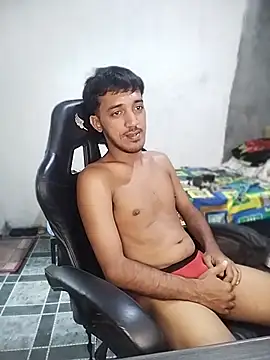 Rowy_Cam Adlı Modelin Canlı XXX Sohbeti