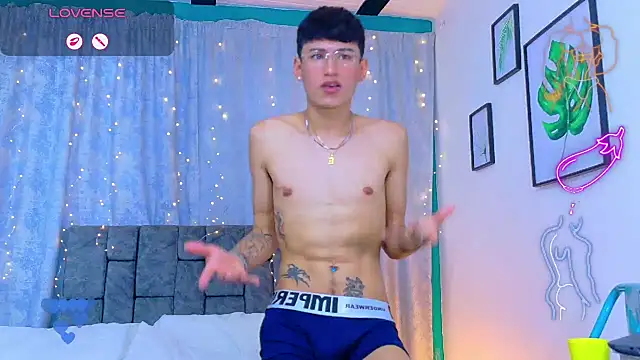 NicolasTorrezのライブXXXチャット