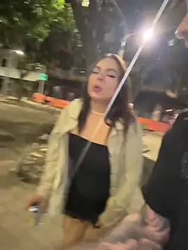 lindaandtony Pertunjukan Webcam