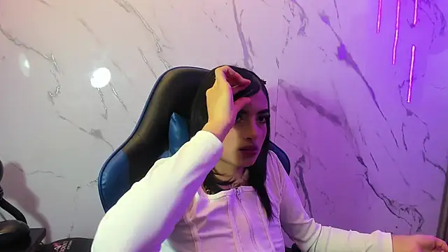 XXX chat uživo modela honeyluxe_