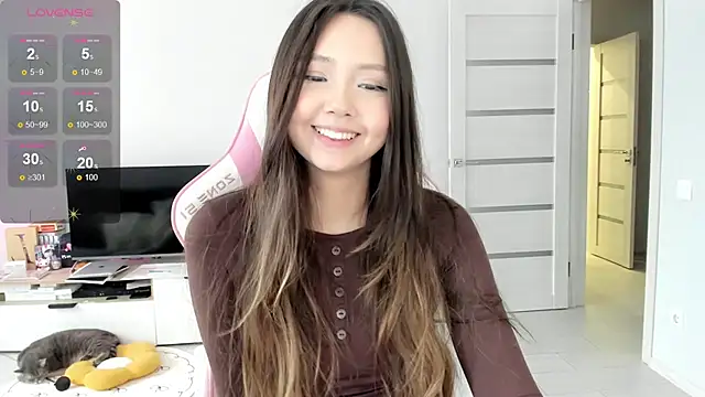 دردشة Fluffy_Rose الجنسية المباشرة