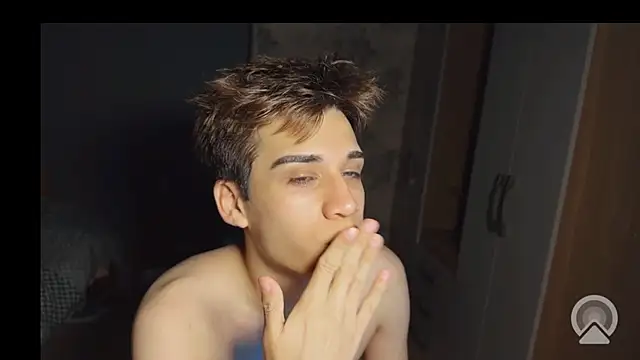 kevinnoff19 Obrolan Langsung XXX