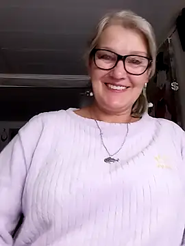 irinamaux Adlı Modelin Canlı XXX Sohbeti