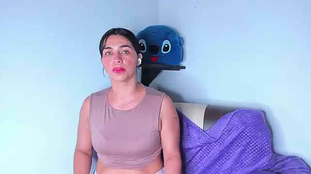kyliewilso Adlı Modelin Canlı XXX Sohbeti