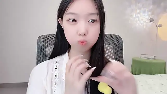 Yoyo33355 Live XXX-chat
