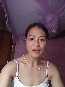 Lily-ly élő XXX-chatje