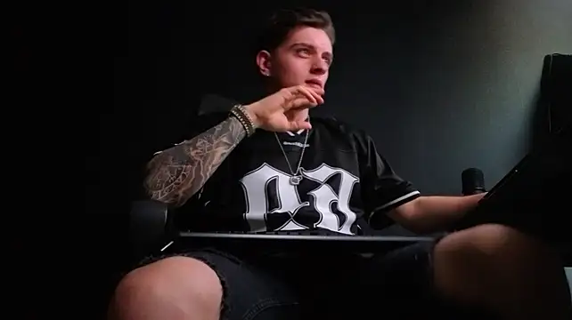 FelixStarkk Live XXX-Chat