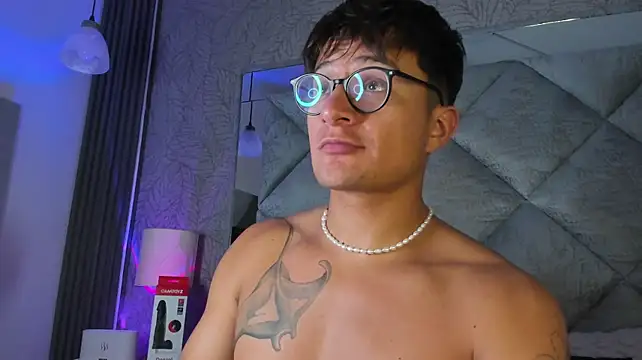 Živý XXX chat Hassbyd