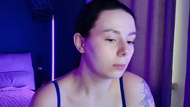 Chat +18 de Di_na_Bell ao vivo