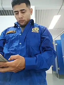 papi_semental élő XXX-chatje