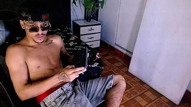 Chat XXX en directo de Angel_foxc13