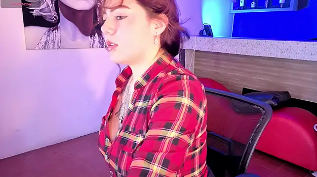 Chat +18 de dollcherry_ ao vivo
