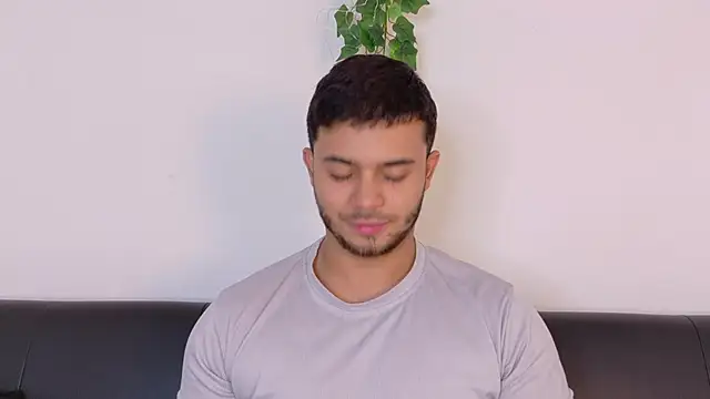 Czat XXX na żywo – TylerWest_