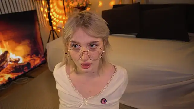 ELLIEJAYのライブXXXチャット