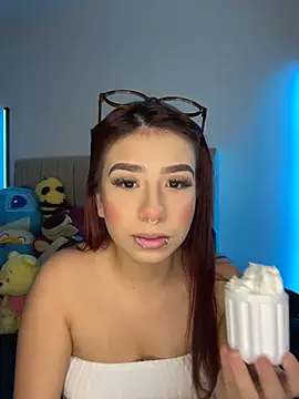 Your_rosalie Chat XXX in diretta