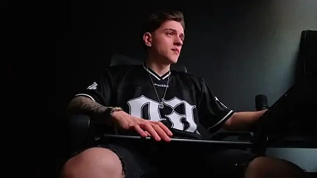 FelixStarkk Live XXX Chat