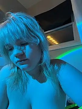 Cutiepiespanks Chat XXX in diretta