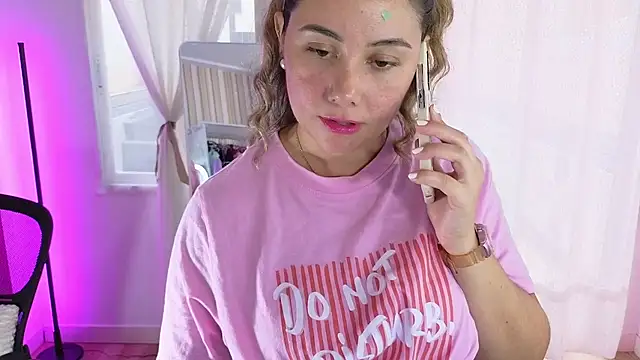 צ'אט XXX בשידור חי של Tawny_cox