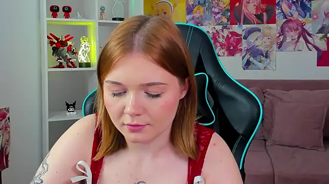 ElinaVale's Live XXX Chat