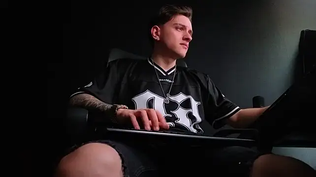 FelixStarkk Live XXX-Chat