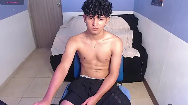 צ'אט XXX בשידור חי של sthellar_gp
