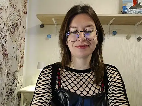ElaraHart – Live XXX-chat