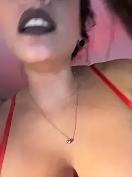 Lena-Williamss Adlı Modelin Canlı XXX Sohbeti