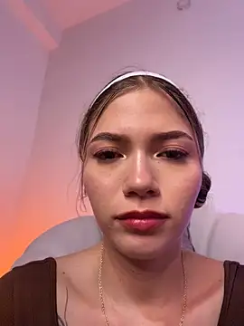 Živý XXX chat Miiel1_