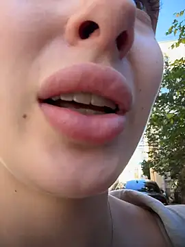Coconut_milkn Live XXX chat