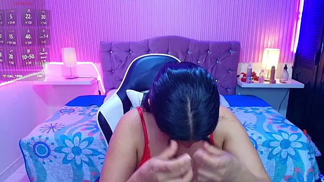 roses_little_ Chat XXX in diretta