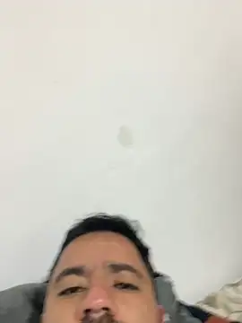 alvaro91911's Live XXX Chat