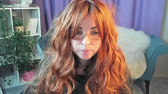 MartaEdams' Live XXX Chat